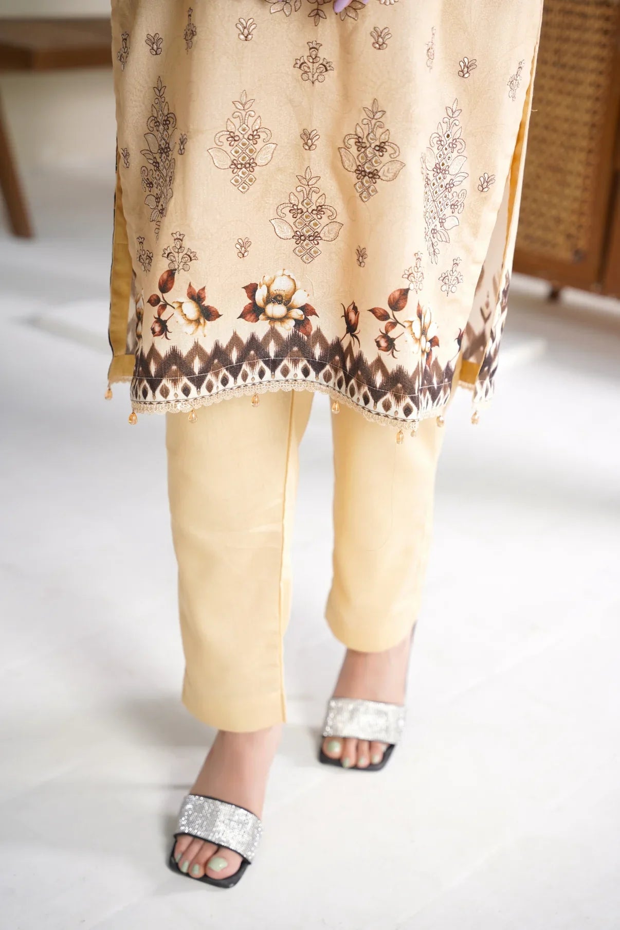 Cora By Anaya Noor Emb Karandi 3 PC D4