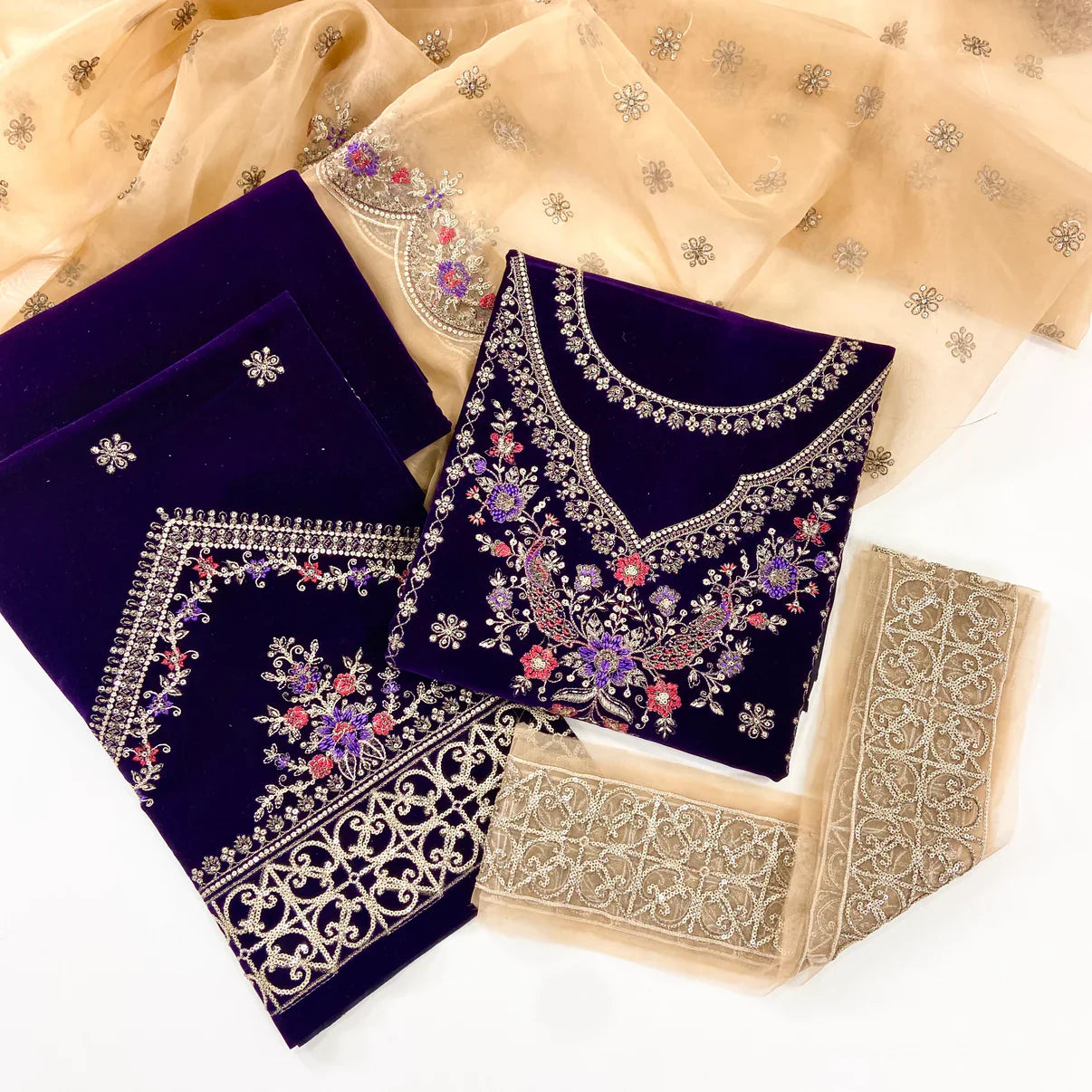 Maria B Sweet Velvet Embroidered 3PC D1