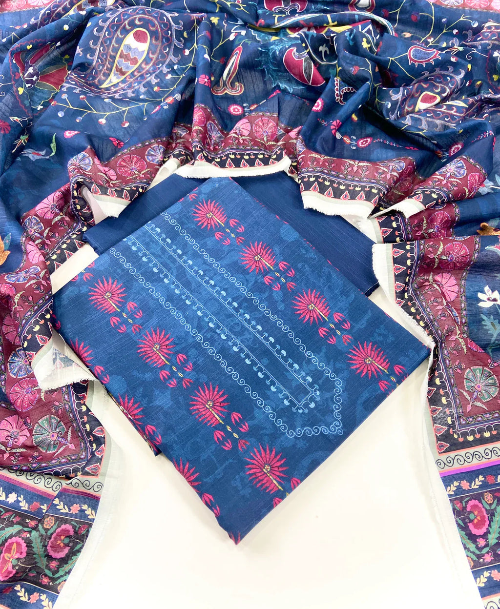 Mausummery Digital Printed Khaddar 3 PC D11