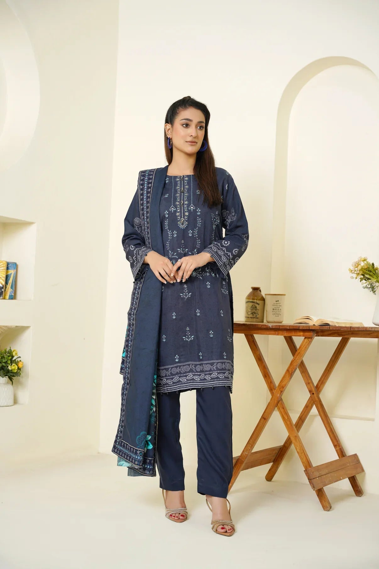 Narm o Nafees By Anaya Noor Embroidered Viscose 3PC D2