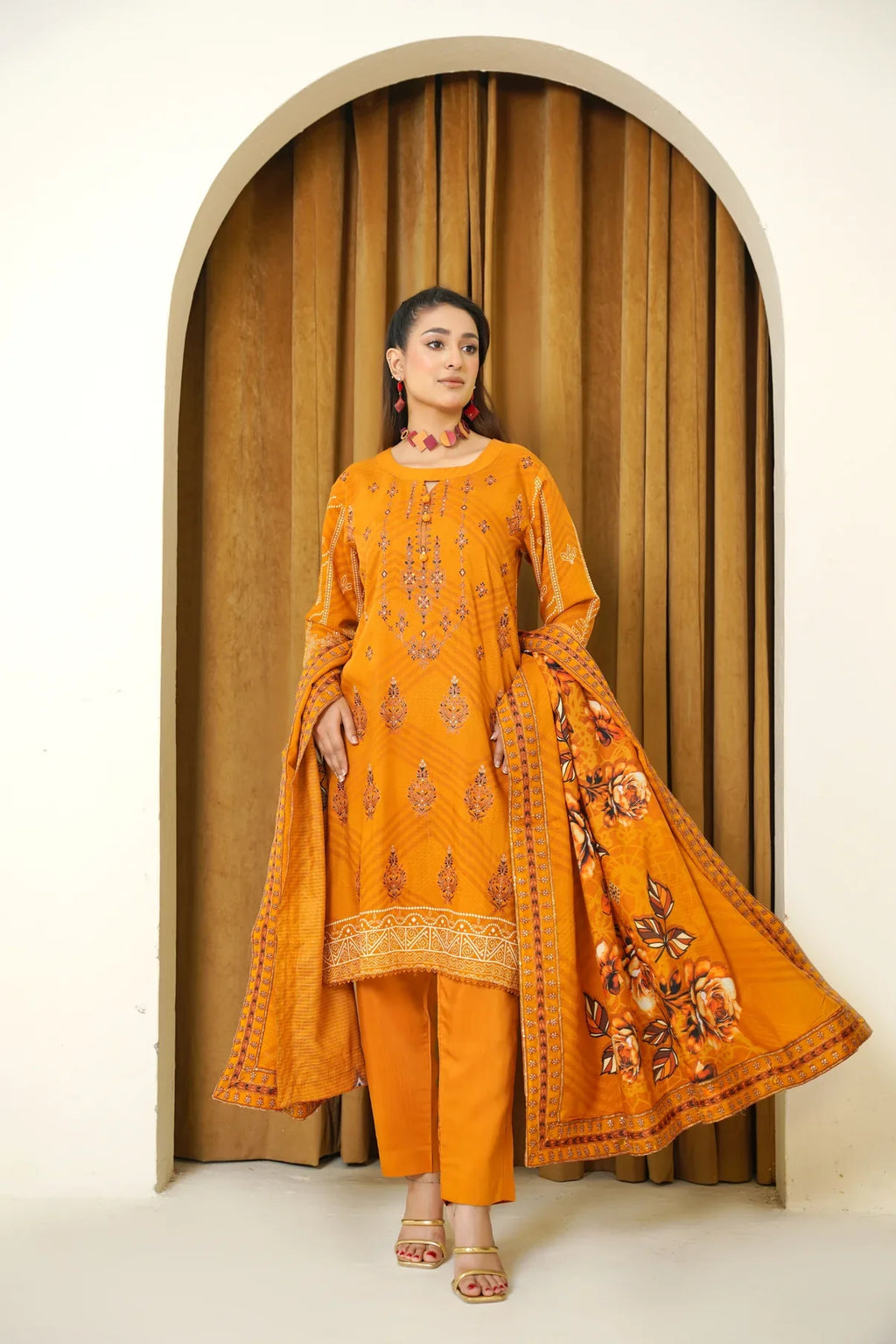 Narm o Nafees By Anaya Noor Embroidered Viscose 3PC D6