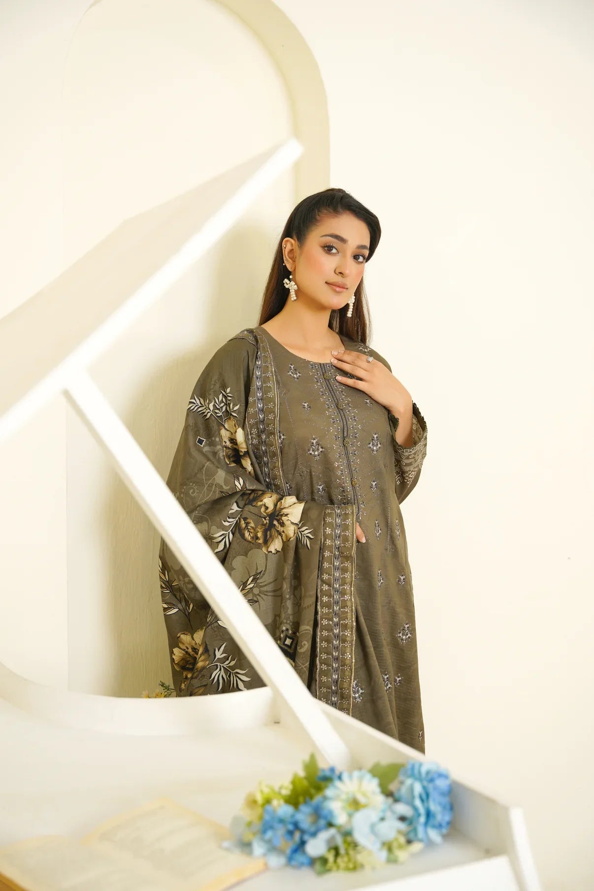 Narm o Nafees By Anaya Noor Embroidered Viscose 3PC D8