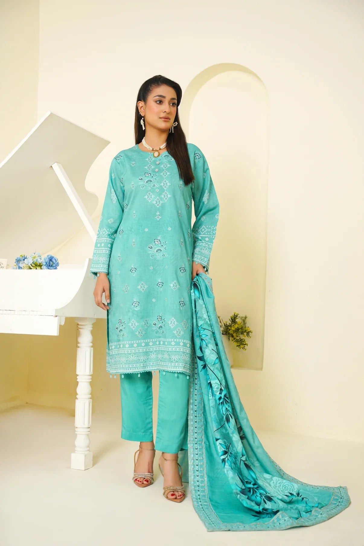 Narm o Nafees By Anaya Noor Embroidered Viscose 3PC D9