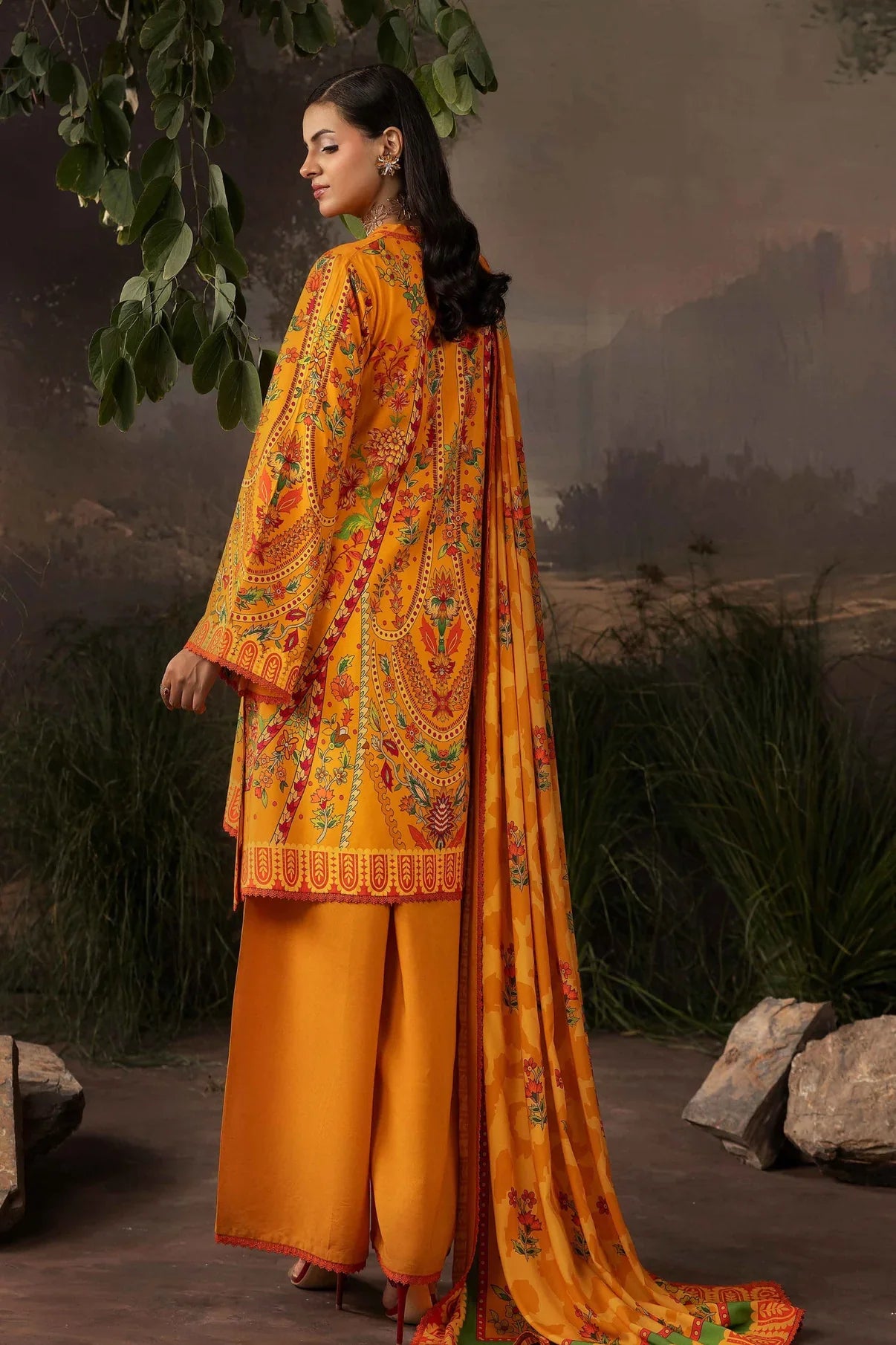 Raiha Luxury Linen 3PC D1