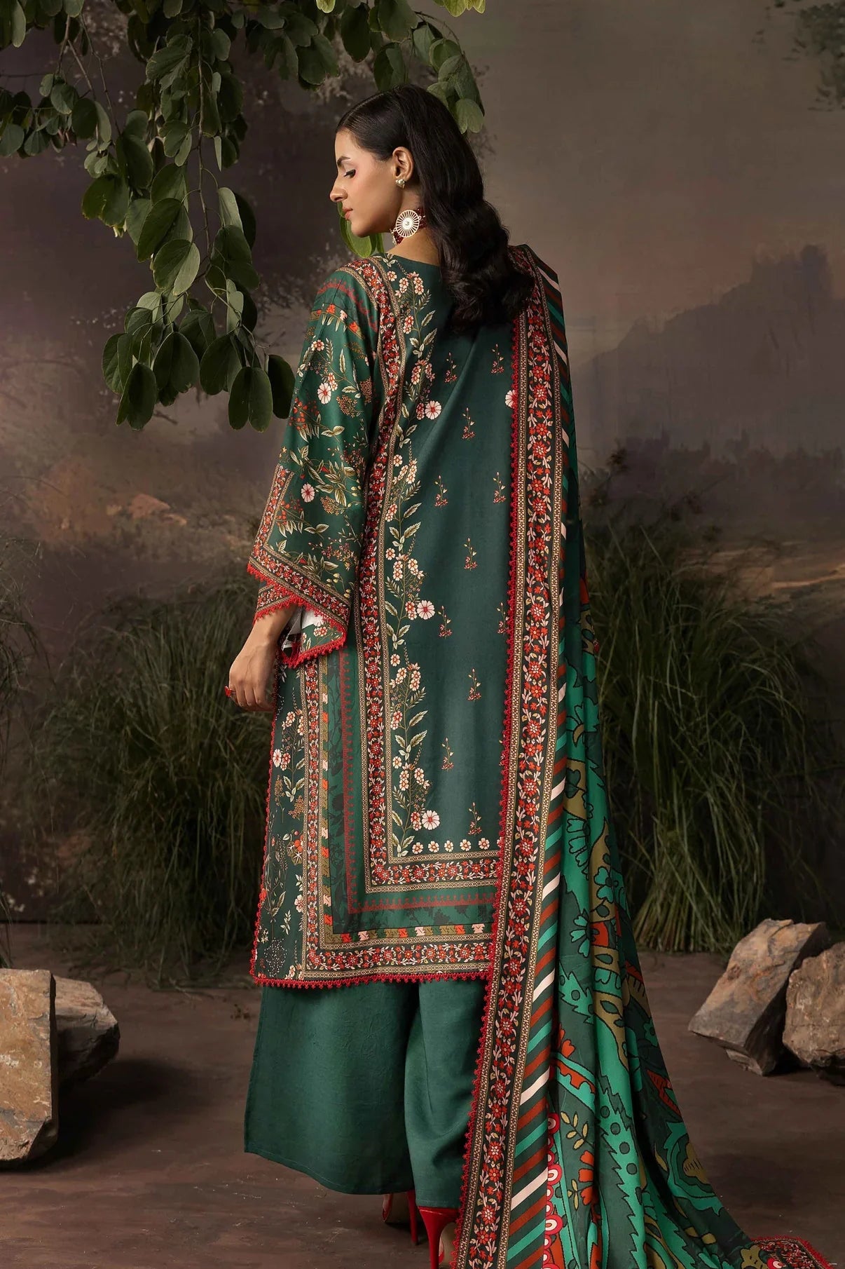 Raiha Luxury Linen 3PC D4